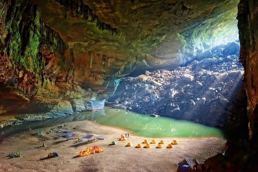 Hang En Adventure Cave Camp - Phong Nha Private Car