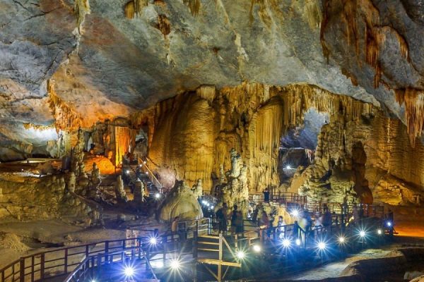Thien Duong Cave - Paradise Cave - Phong Nha Private Car