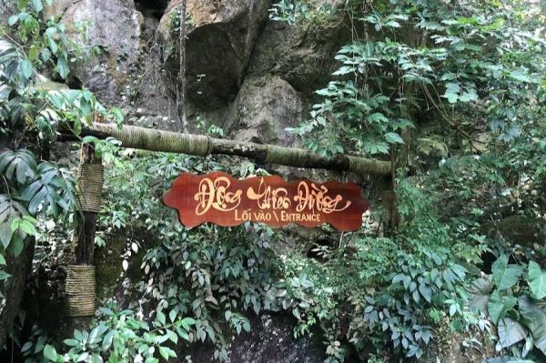 Paradise Cave Entrance - Phong Nha Private Car