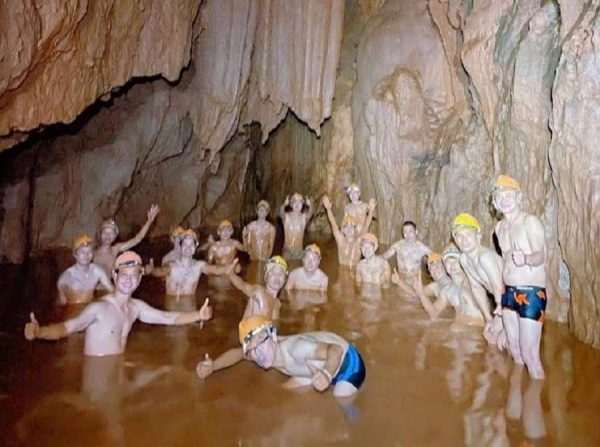 Paradise Cave - Dark Cave Tour 1 Day-Phong Nha Private Car