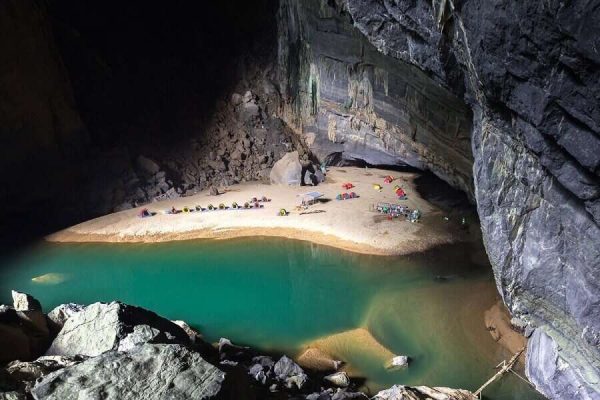 Hang En Adventure Cave Camp 2 Days-Phong Nha Private Car
