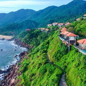 Hoi An to Laguna Lang Co Limousine - Phong Nha Private Car