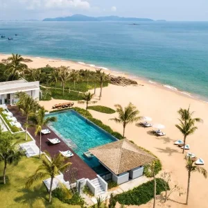 Hoi An To Quy Nhon By Limousine Transfer - Phong Nha Private Car