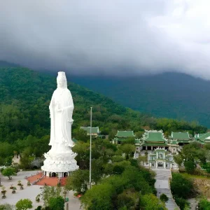 Laguna Lang Co To Da Nang By Car - Phong Nha Private Car